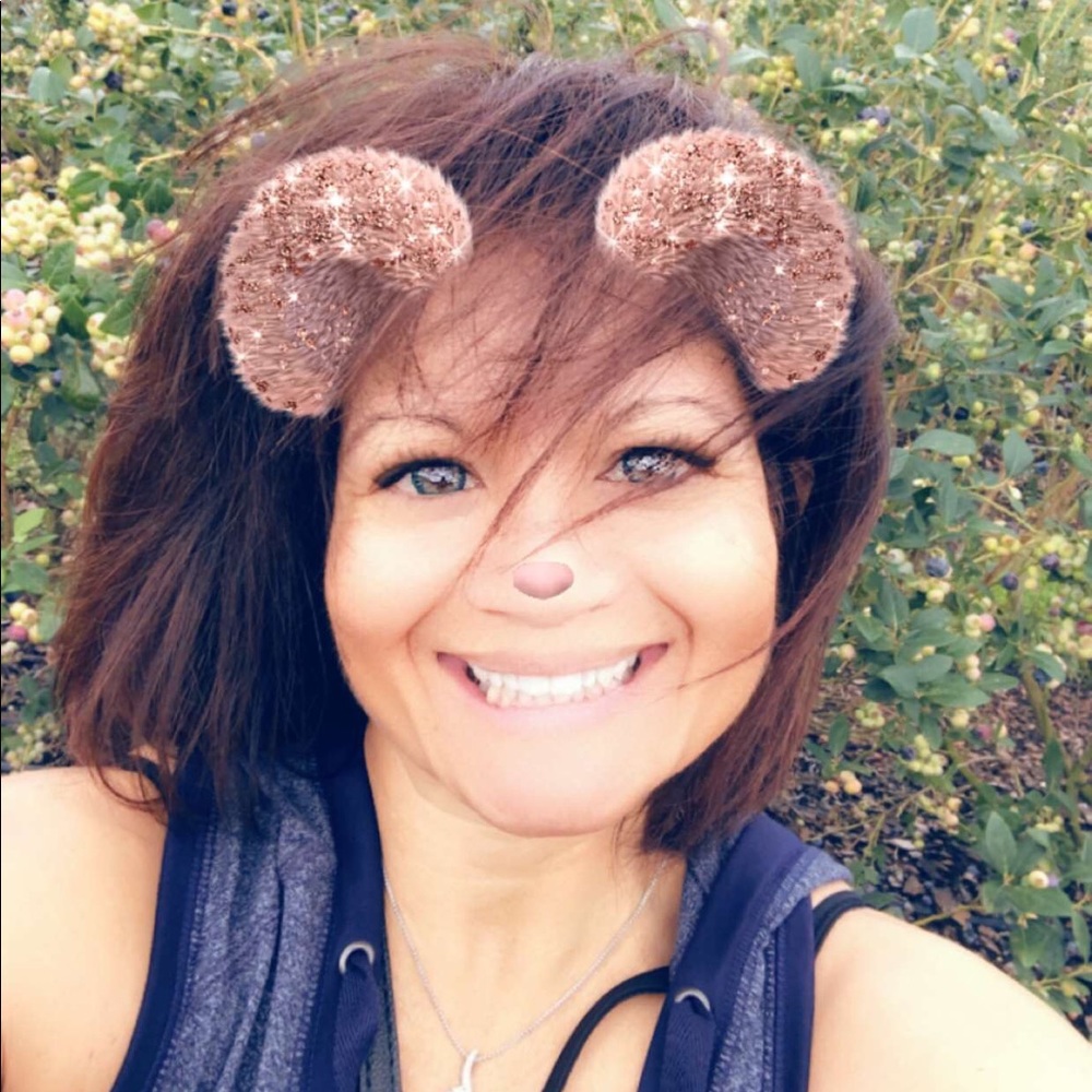 Meet your Posher, Vanessa